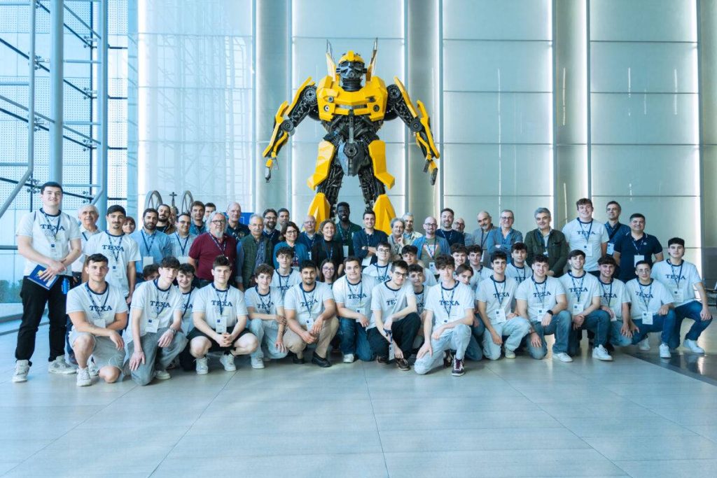 TEXADiagnosisContest_foto_gruppo_robot-1-1200x800